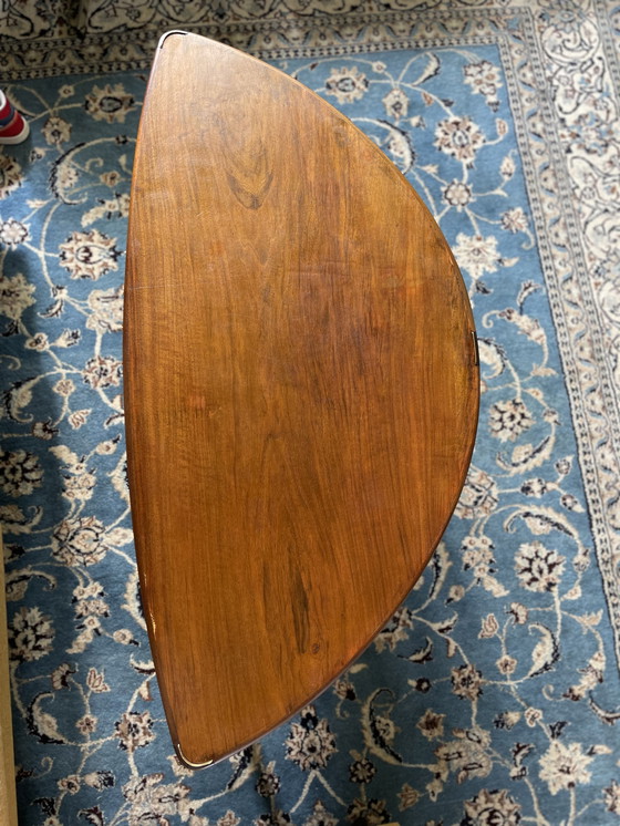 Image 1 of Helge Vestergaard Jensen Deens design tafel