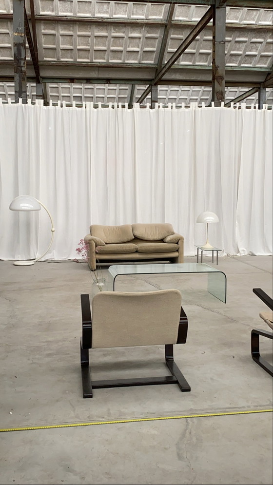 Image 1 of Cassina Maralunga 2 zits creme stof