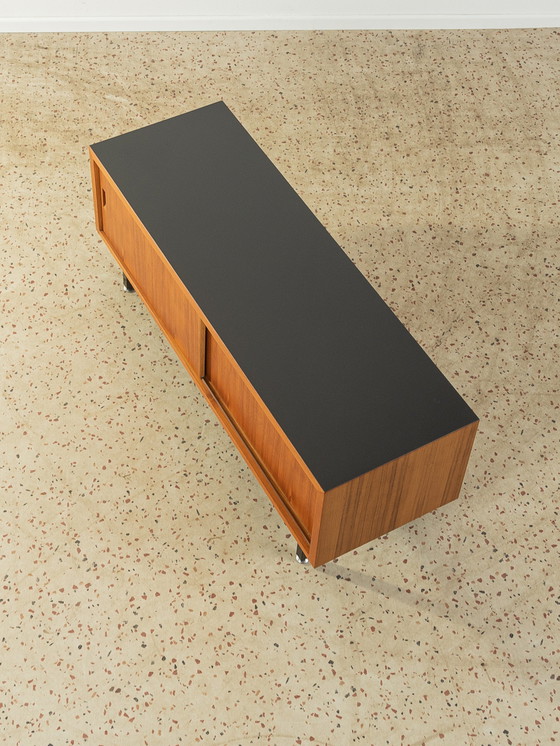 Image 1 of vintage dressoir met schuifdeuren