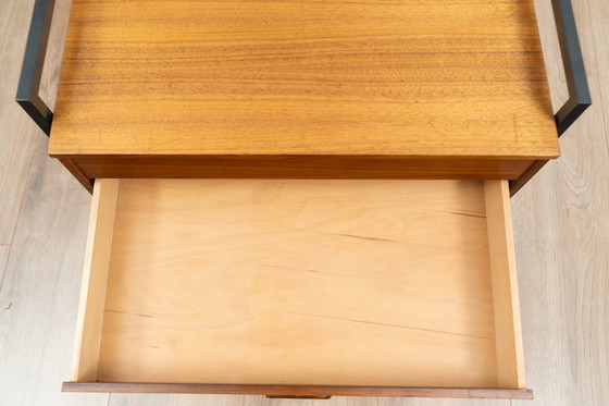 Image 1 of Vintage naaitafel