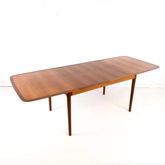 Image 1 of Vintage eetkamertafel uitschuifbaar teak