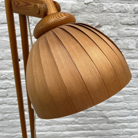 Image 1 of Midcentury vloerlamp hout