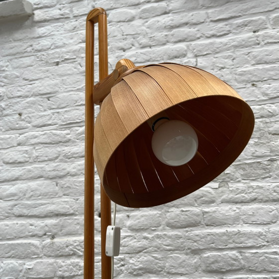 Image 1 of Midcentury vloerlamp hout