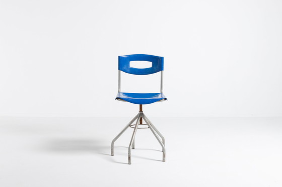 Image 1 of Vintage industriële krukjes