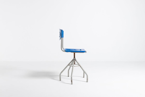 Image 1 of Vintage industriële krukjes