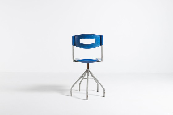 Image 1 of Vintage industriële krukjes