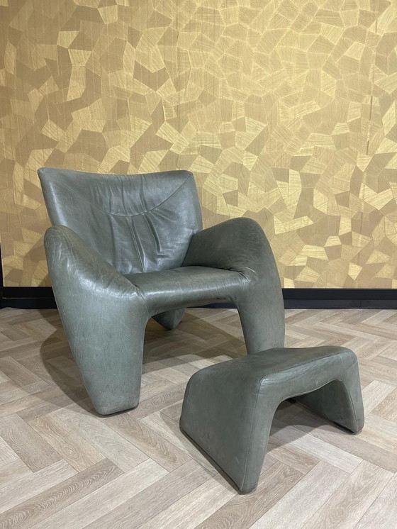 Image 1 of Leolux Echnaton fauteuil en hocker