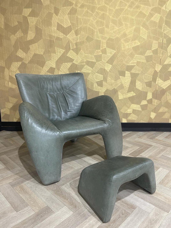 Image 1 of Leolux Echnaton fauteuil en hocker