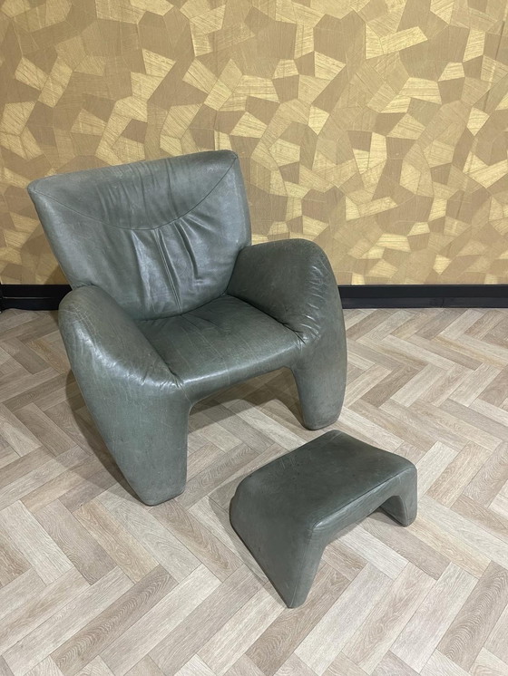 Image 1 of Leolux Echnaton fauteuil en hocker