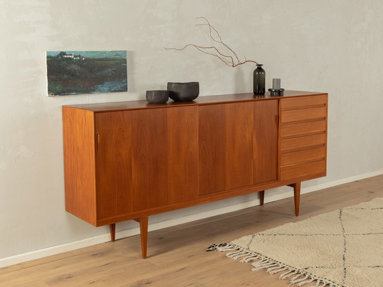 Image 1 of Henry Rosengren-Hansen dressoir