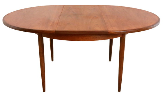 Image 1 of G-Plan Ronde vintage eetkamertafel verlengbaar 'Avebury'