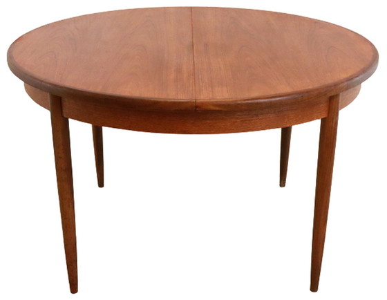 Image 1 of G-Plan Ronde vintage eetkamertafel verlengbaar 'Avebury'