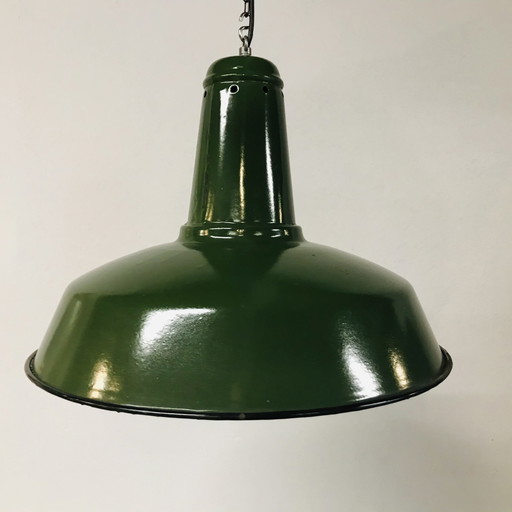 Vintage fabriekslamp groen
