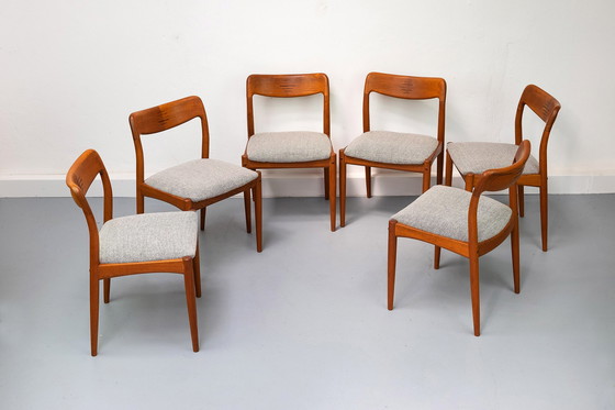Image 1 of 6x Teak en wollen eetkamerstoelen van Johannes Andersen voor Uldum