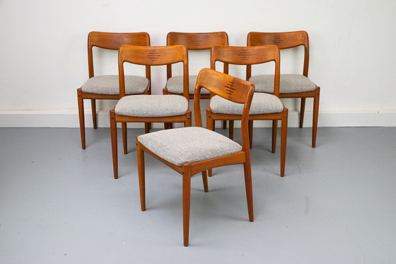 Image 1 of 6x Teak en wollen eetkamerstoelen van Johannes Andersen voor Uldum