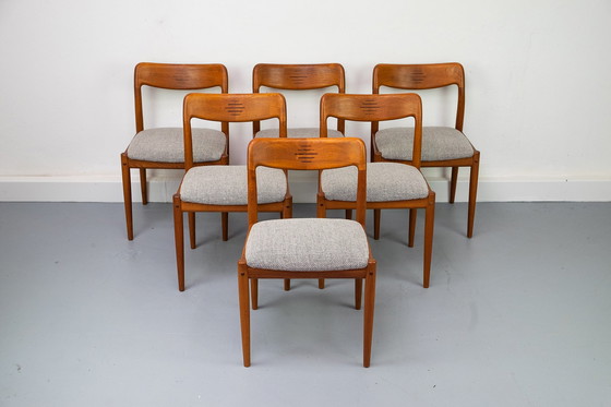 Image 1 of 6x Teak en wollen eetkamerstoelen van Johannes Andersen voor Uldum