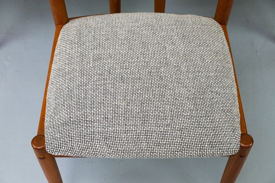 Image 1 of 6x Teak en wollen eetkamerstoelen van Johannes Andersen voor Uldum