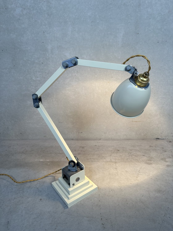 Image 1 of Memlite bureaulamp