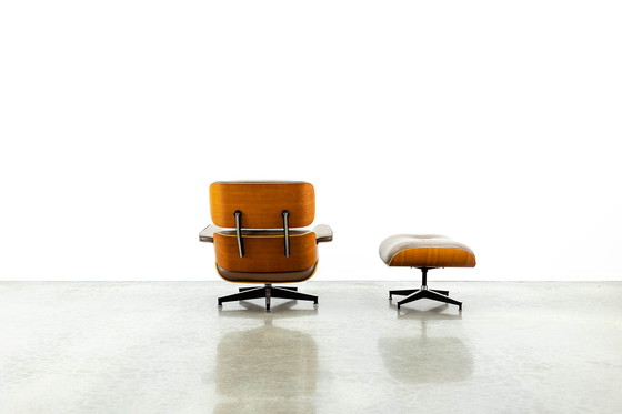 Image 1 of Eames lounge chair+ ottoman 80's edition