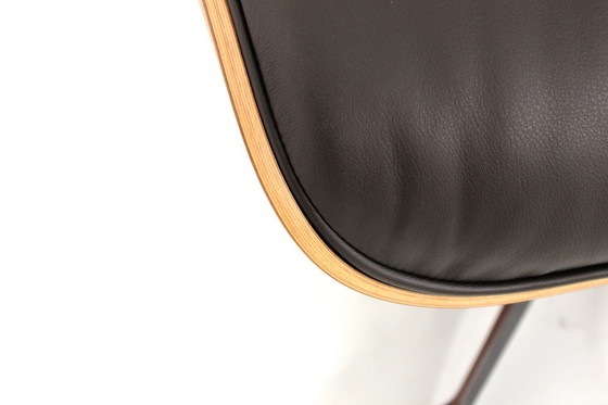 Image 1 of Vitra Charles Eames Lounge Chair Ottoman in premium leer en Amerikaans kersenhout