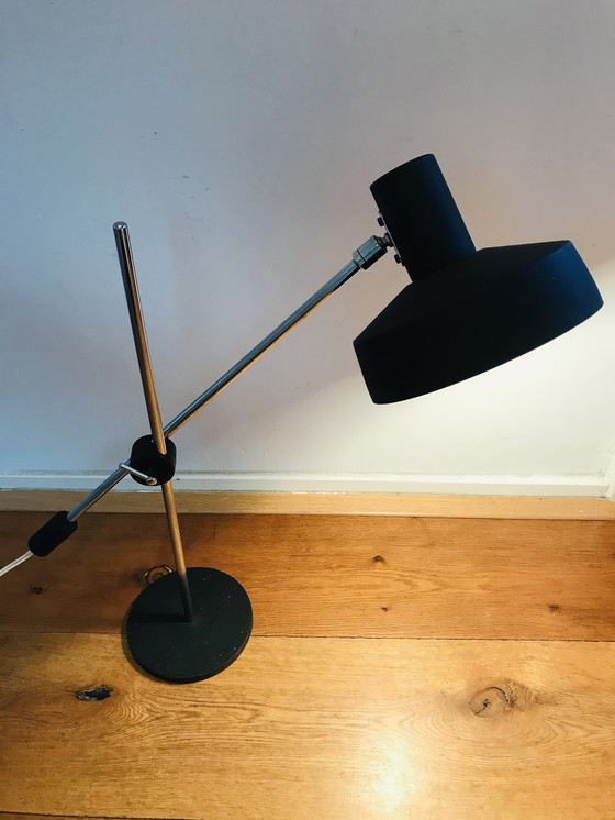 Image 1 of vintage hengellamp. Stalen bureau lamp