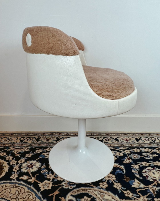 Image 1 of Ronde tulpfauteuil uit de 1970’s