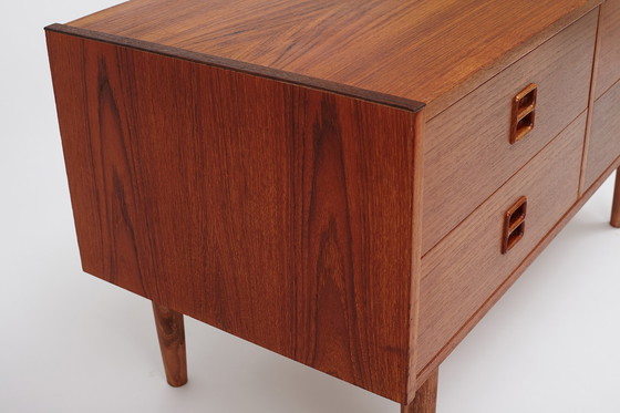 Image 1 of Zwaan Teak Dressoir