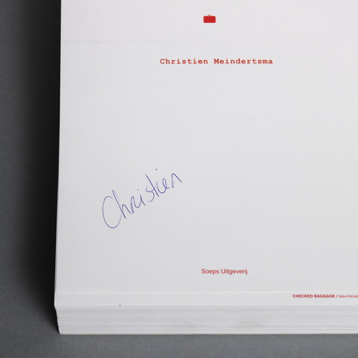 Checked Baggage, 3264 prohibited Items - Christien Meindertsma - gesigneerde 1e druk