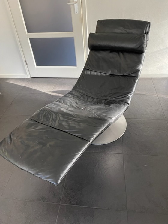 Image 1 of Natuzzi Italia lounge chair leer / chaise lounge kleur black