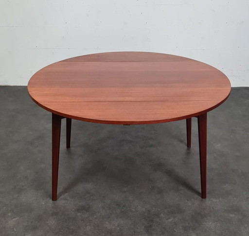  Teeffelen tafel/stoelen verkocht