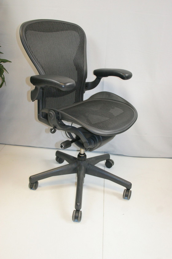 Image 1 of Herman Miller Aeron refurbished