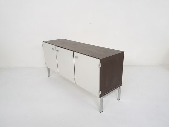 Image 1 of Pierre Guariche voor Meureop dressoir