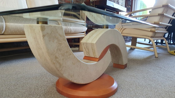 Image 1 of Vintage marmeren salontafel met glasplaat en hout accententen