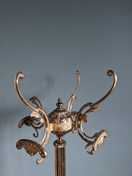 Image 1 of Vintage Hollywood Regency kapstok