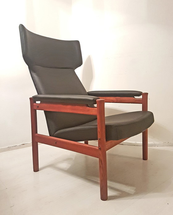 Image 1 of Soren Hansen 4365 Wing Chair