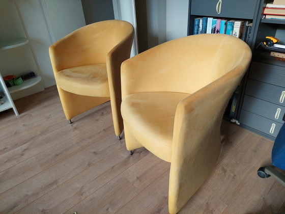 Image 1 of 2 design eetkamerstoelen, model Foxtrot