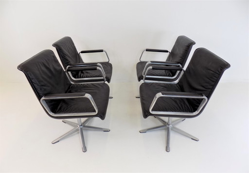 4x Wilkhahn Delta eetkamerstoelen