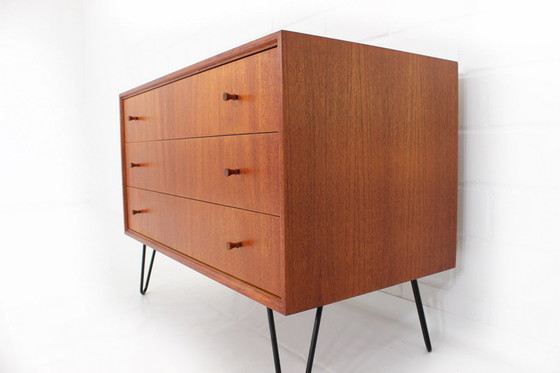 Image 1 of Mid-century teakhouten dressoir, ladekast van de Oldenburger Möbelwerkstätten