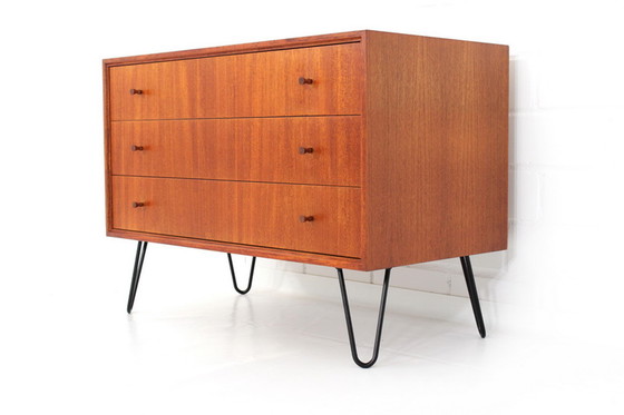 Image 1 of Mid-century teakhouten dressoir, ladekast van de Oldenburger Möbelwerkstätten