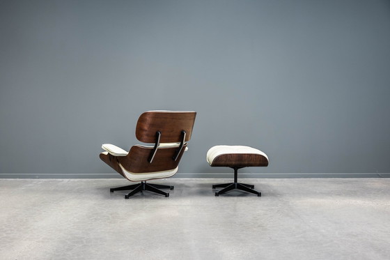 Image 1 of Eames fauteuil + poef