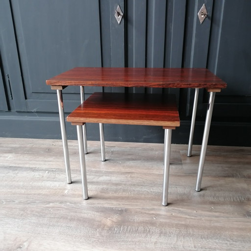 Mid Century Teak houten Bijzettafeltjes met Chrome poten