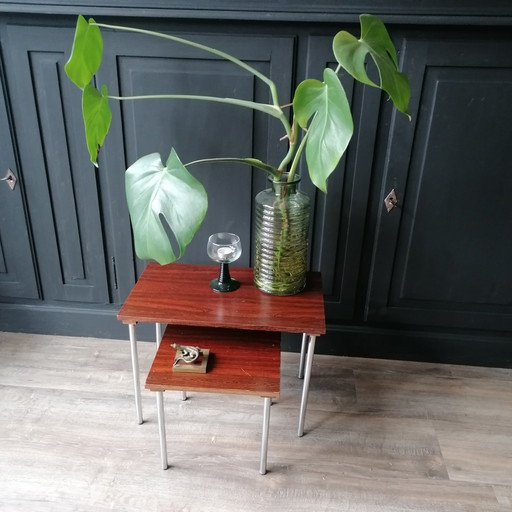 Mid Century Teak houten Bijzettafeltjes met Chrome poten