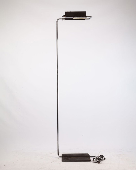 Image 1 of Verchroomde Italiaanse vloerlamp, jaren 60