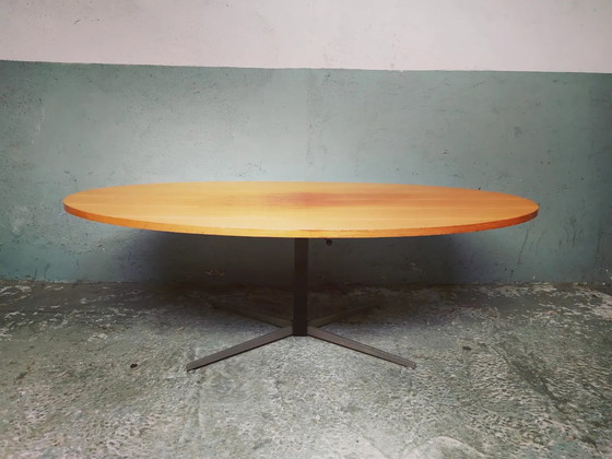 Image 1 of Wilhelm Renz ovale salontafel