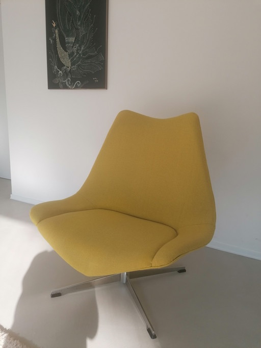 Zeldzame Artifort fauteuil stof kvadrat Hallingdal 457