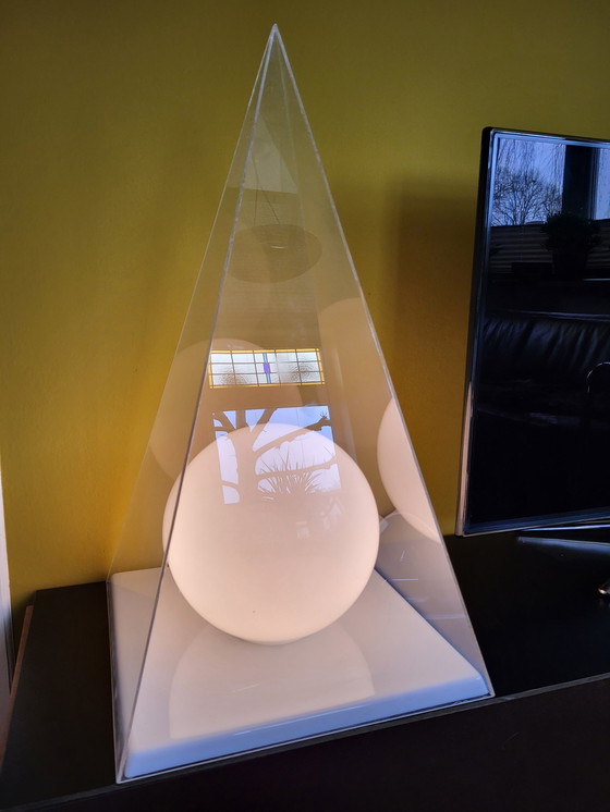 Image 1 of Piramide lamp