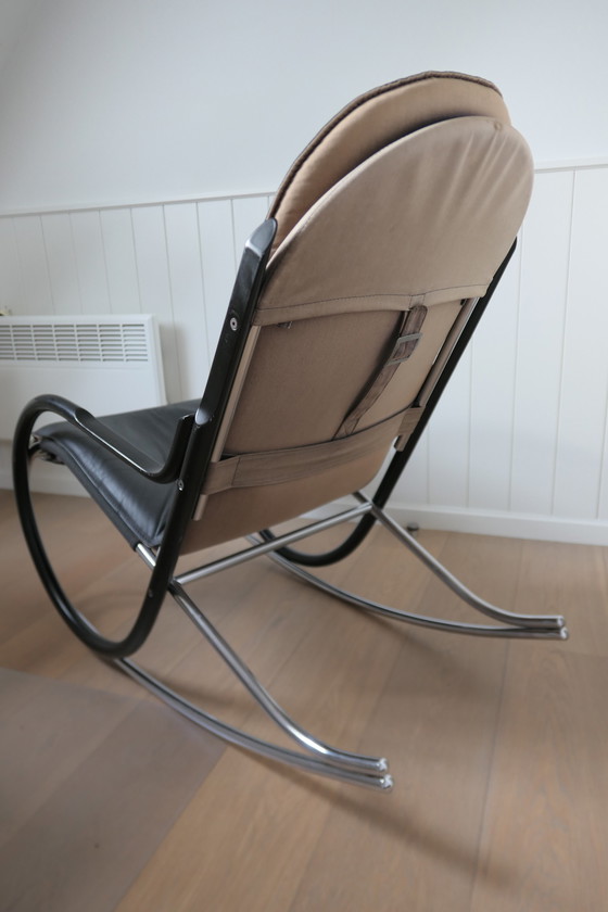 Image 1 of Vintage Paul Tuttle Nonna schommelstoel