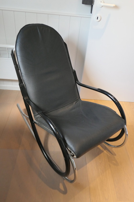 Image 1 of Vintage Paul Tuttle Nonna schommelstoel