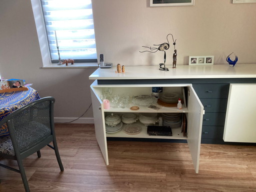 Dressoir met bijpassende salontafel