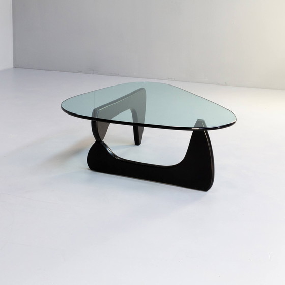 Image 1 of Isamu Noguchi salon tafel